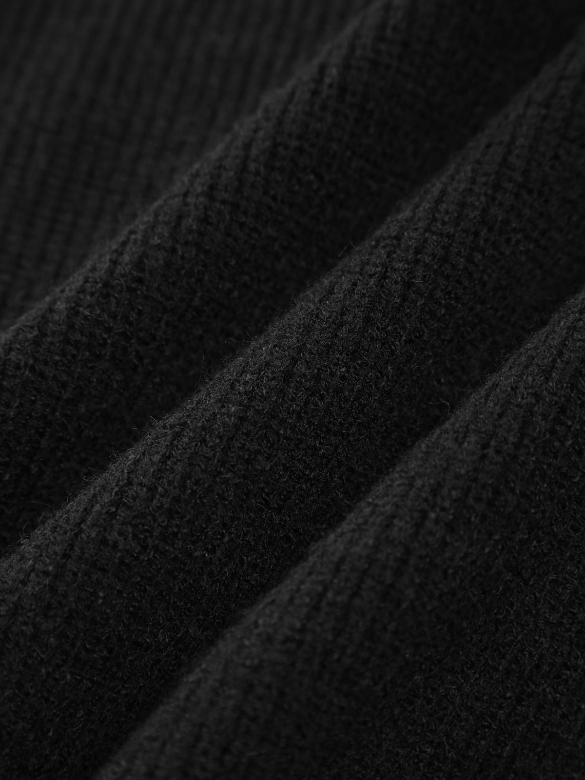 Women's oversized mock neck sweater